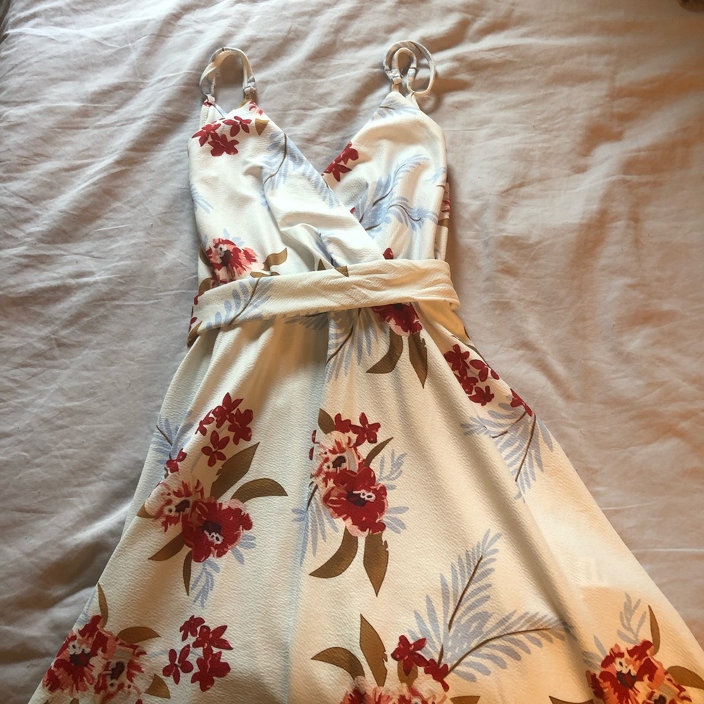 Super fun Flowey flowery dress!